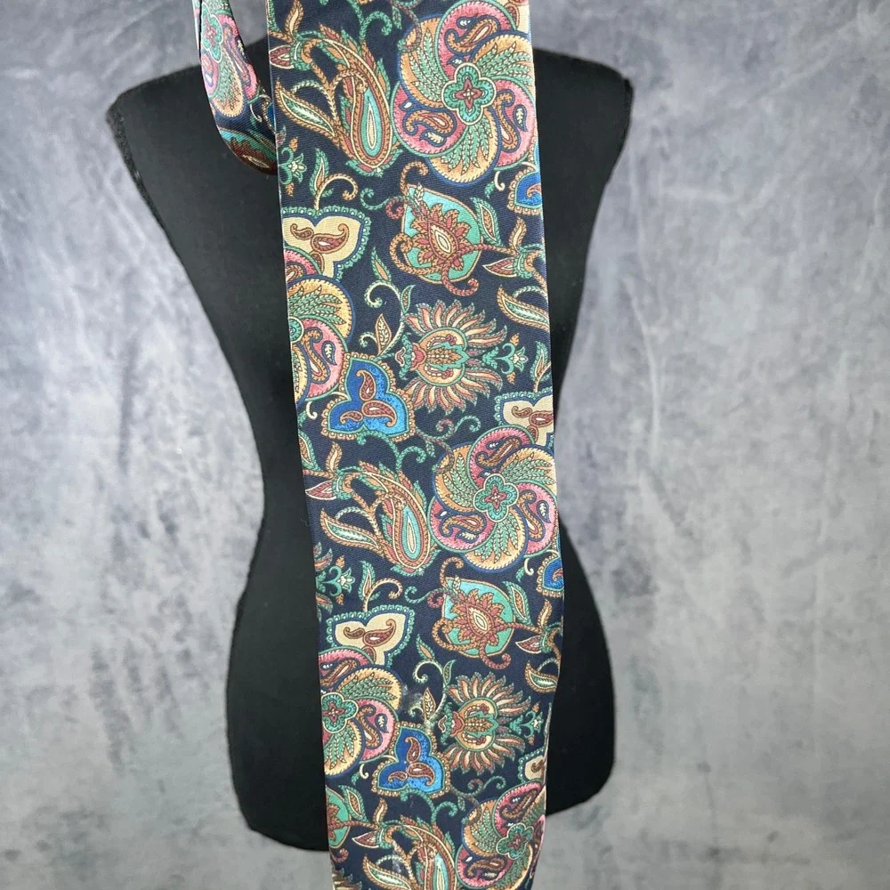 Christian Dior Silk Necktie Paisley Floral Made in‎ USA